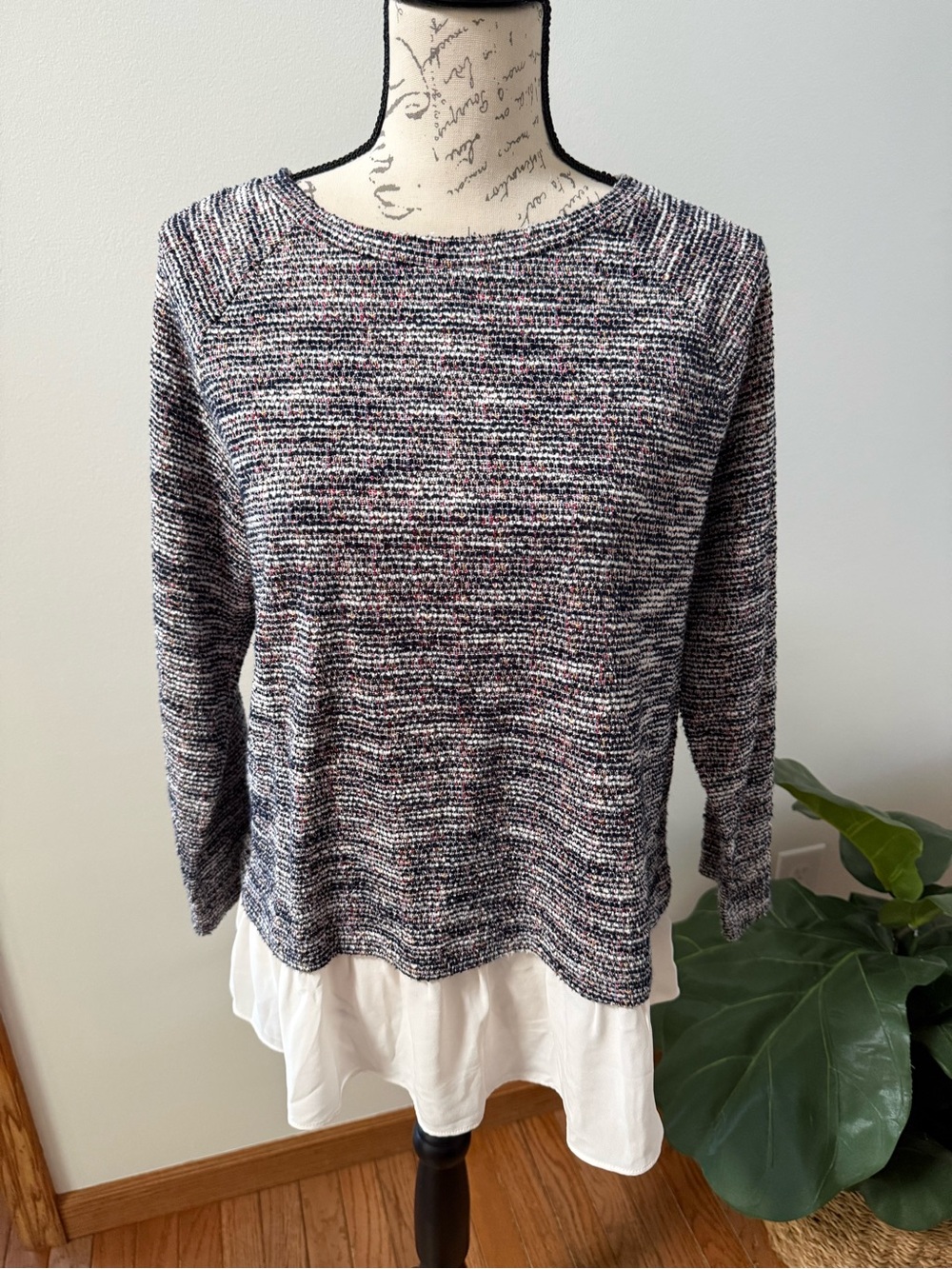 LOFT Marled Knit Pullover Top Size Large Ruffle Hem